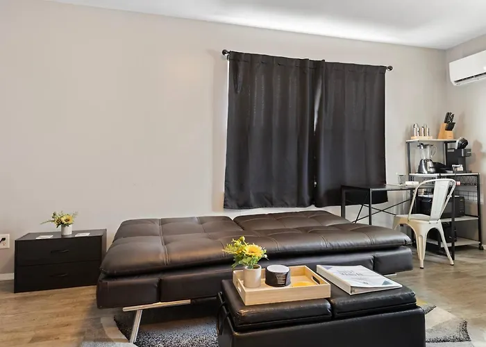 Apartment Sleeps 2/aurora/ext Discounts/wi-fi & Parkng Aurora