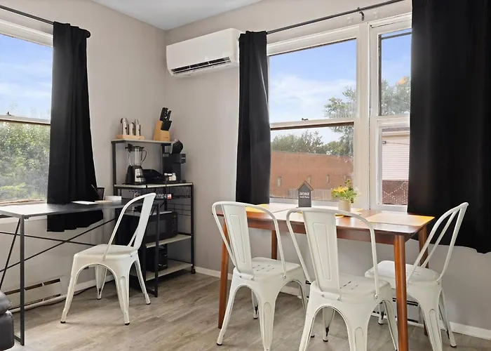 Apartment Sleeps 2/aurora/ext Discounts/wi-fi & Parkng Aurora